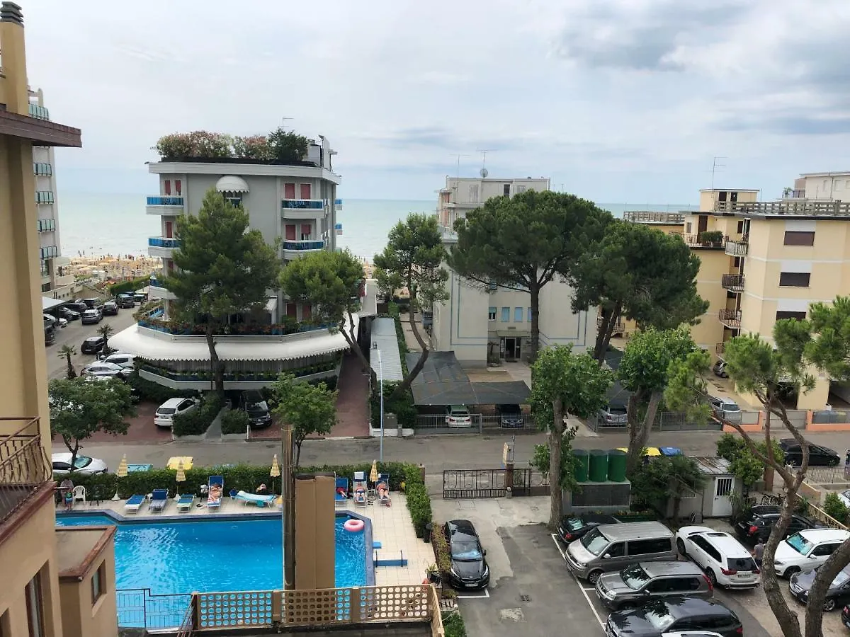 Hotel Amalfi Lido di Jesolo 3*,